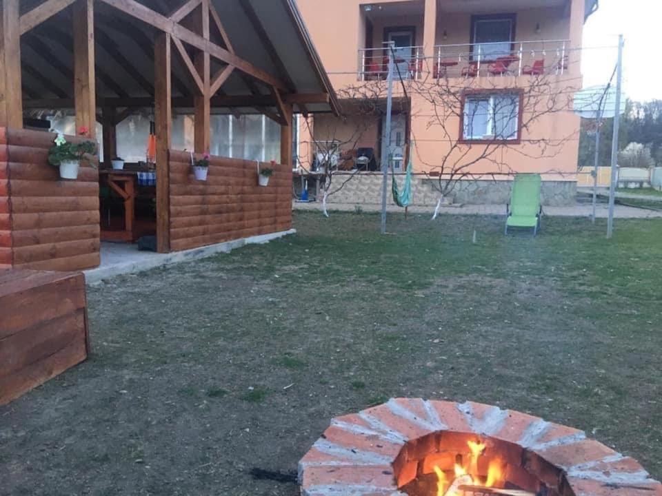 Cazare ieftina Villa Piatra Neamţ Exterior foto